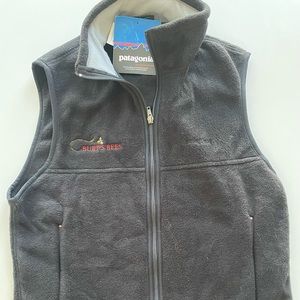 NWT Custom embroidered Patagonia fleece vest w/ Burt’s Bees logo